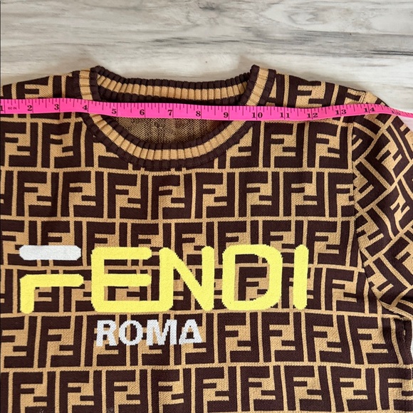 Fendi Authentic Brown and Yellow Logo Crewneck Sweater Women’s size 36 - Picture 13 of 15